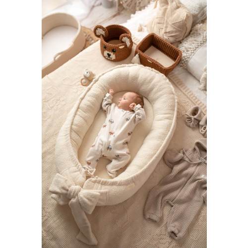 Sherpa Baby Nest – Soft & Secure Baby Sleeper