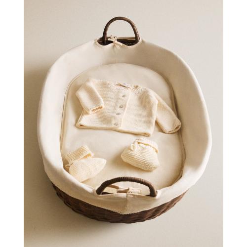 RATTAN CHANGING BASKET