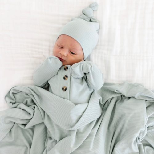 Bailey Ribbed Newborn Hat Bundle (Gown)