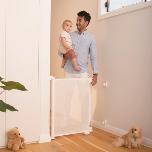 Retractable Baby Gate | 1.4m W x 0.84m H