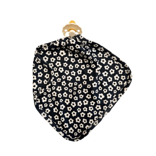 BLACK + CREAM MINI DAISY | LOVIE
