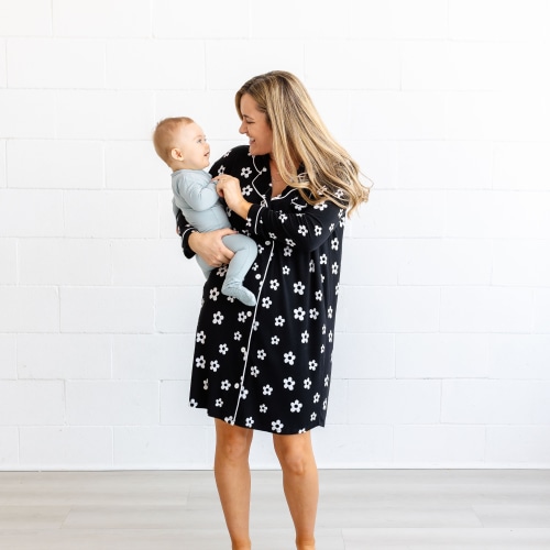 Postpartum Nightgown - Daisies