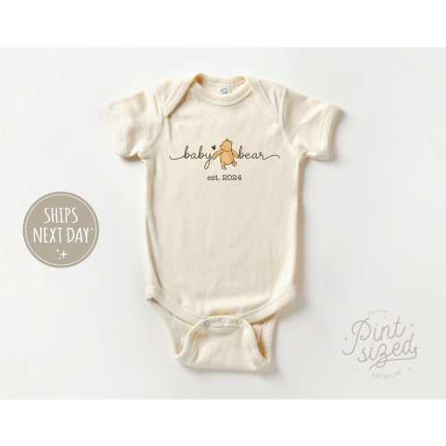 Baby Pooh Bear Onesie® - Announcement Bear Bodysuit - Trendy Natural Baby Onesie®