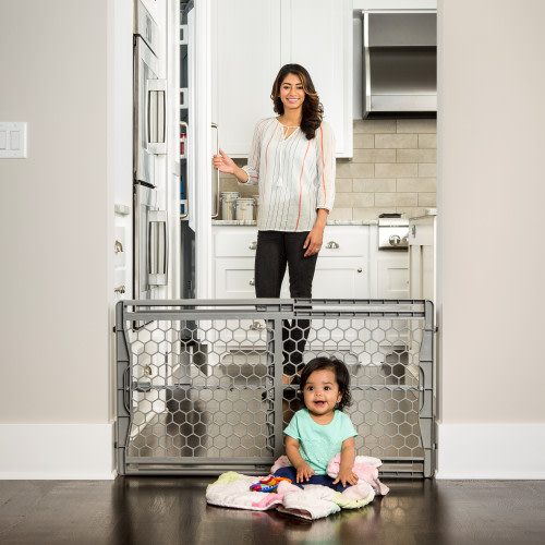 Expandable Plastic Baby Gate - Gray
