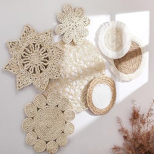 Beeveer 7 Pcs Boho Wall Baskets Decor Hanging Rustic Rattan Wicker Wall Baskets Round Wall Art for Farmhouse Living Rooms Bedrooms Kitchen Decorations