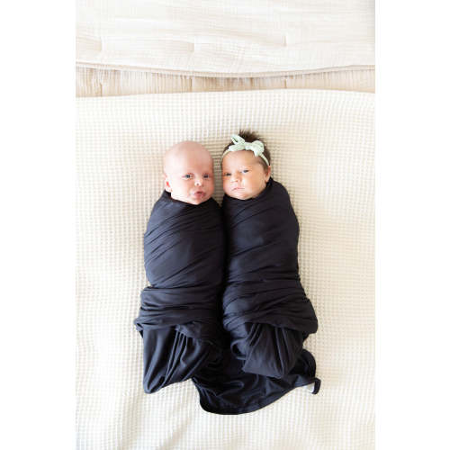 BLACK SOLID | SWADDLE