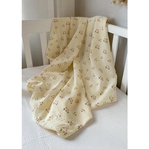 Flower cotton muslin swaddle blanket | 100% organic cotton | fall baby swaddle | baby shower gift | baby girl swaddle | baby girl blanket