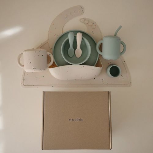 Mushie Deluxe Feeding Kit (Vanilla Confetti / Cambridge Blue)