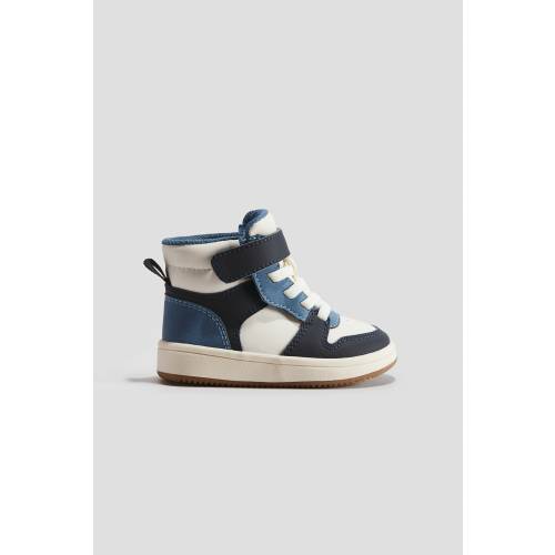 OPEN-FRONT HIGH TOPS