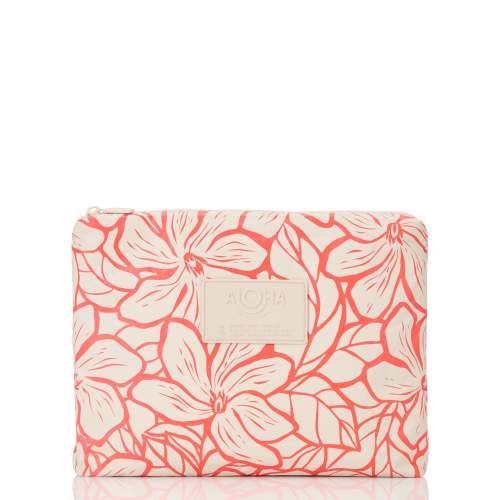 Mid Pouch | Backyard