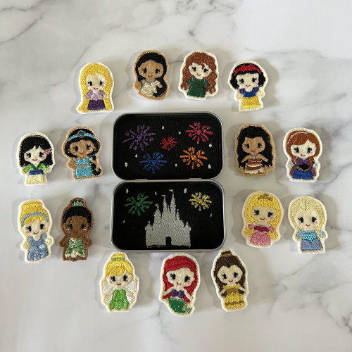 Princess Feltie Tin: Embroidered Mini Movie Set, Pretend Play