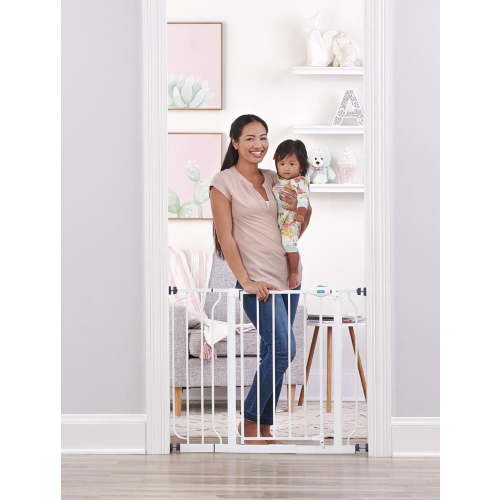 Regalo Extra Wide Baby Gate - Walmart.ca