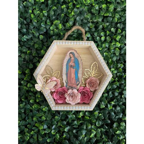 Placa de madera de la Virgen de Guadalupe: flores de papel hechas a mano, decoración mexicana