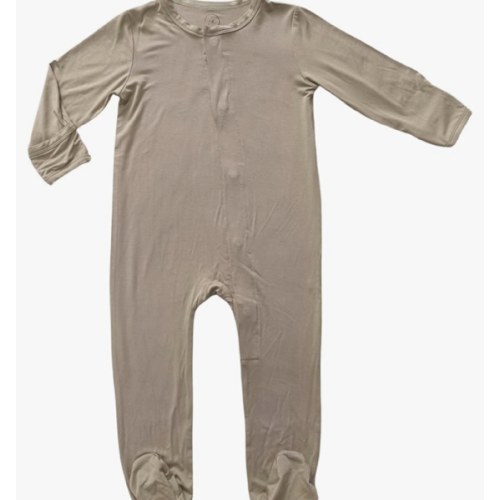 Avee & Co Footie Pajamas - Quick Magnetic Fastener Sleeper for Baby Boy and Girl (0-24 months)