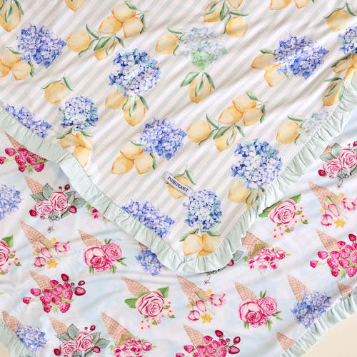 Nicola & Isolde Ruffled Luxette Patoo® Blanket