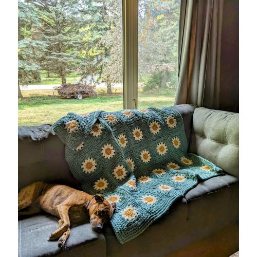 Cozy Days Daisy Blanket | Crochet Blanket | Daisy Blanket | Daisy Granny Square Blanket | Granny Squares | Crochet