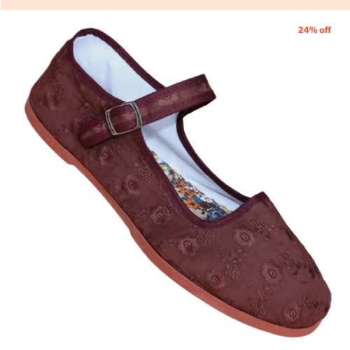 Coco Broderie Anglaise – Kung Fu Mary