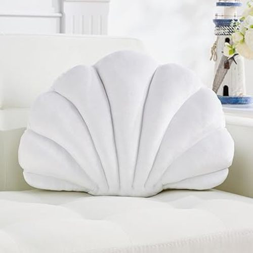 Shell Pillow，Seashell Decorative Pillow White Seashell Shaped Throw Pillows 13x10 Inch Decorative Room Decor Pillows for Couch Bed Home Decor