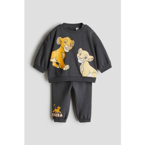 2-PIECE PRINTED SWEATSUIT