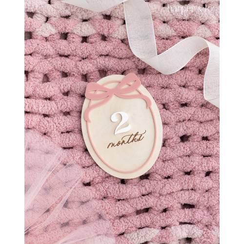 Wooden Ribbon Bow Interchangeable Milestone Cards | Personalize Custom Name | Baby Monthly Milestone Marker, Nursery Decor, Baby Shower Gift