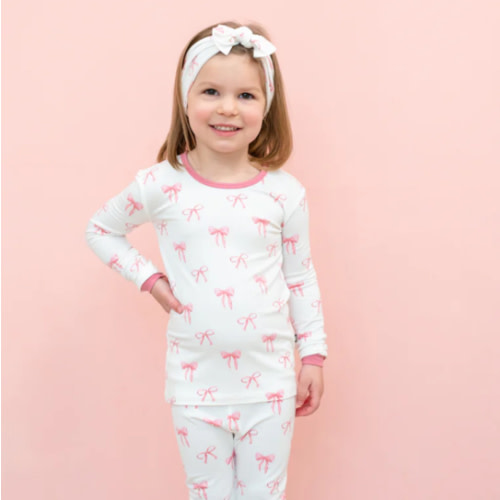 Long Sleeve Pajamas in Bow