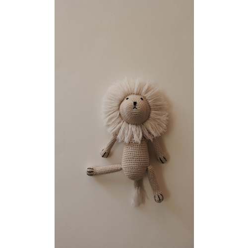Lennon the Lion | Knit Doll