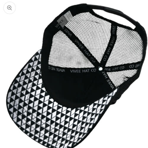 Trucker High Contrast Hat for Baby Brain Development - Triangle Triad - Black – Vivee Hat Co