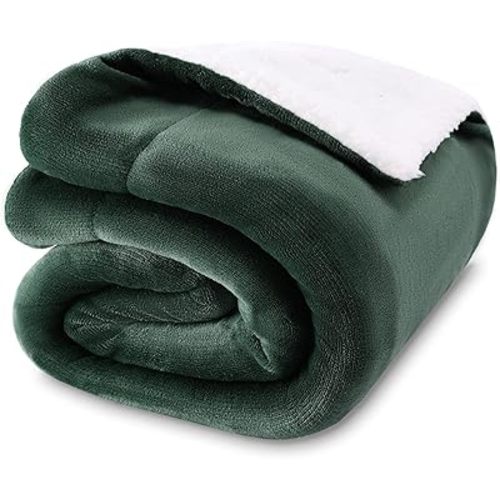 NANPIPER Baby Sherpa Blanket,Warm Toddler Throw Blanket,Soft Newborn Fleece Blanket for Winter (Olive Green,30x40 inches)