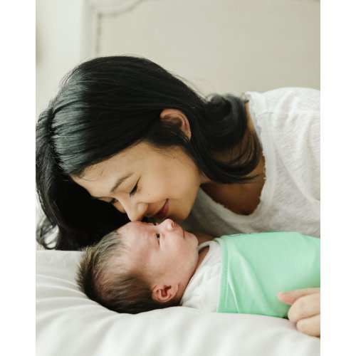 The Ollie World | Baby Swaddle - Safe Sleep - Velcro, One Size, Green