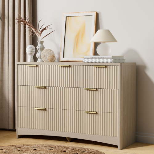 CHITOOMA Modern 7 Drawer Dresser, Wide Fluted Wood Storage Cabinet with Gold Handles, Chest of Drawers for Bedroom or Living Room, Natural