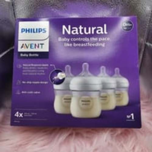 Philips AVENT Natural Baby Bottle clear fot Boys pack of 4