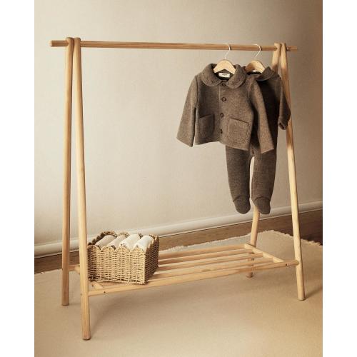 WOODEN CLOTHES RACK