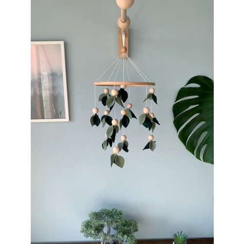 Forest baby mobile, leaf crib mobile, green floral baby mobile, hanging mobile, wooden crib mobile, green mobile