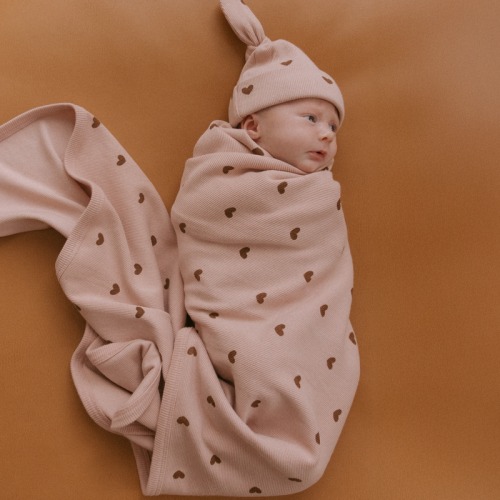 Organic Swaddle Blanket & Hat Set - Hearts