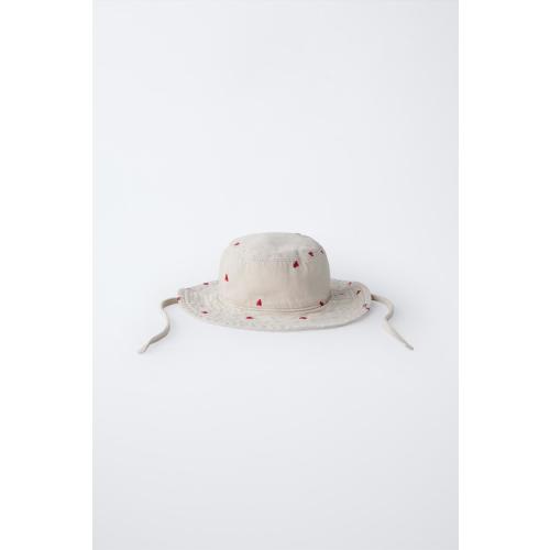 HEART PRINT TWILL BUCKET HAT - Ecru | ZARA United States