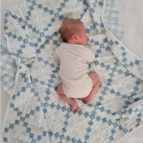 Grandma's Goose Quilt 6 Layer Gauze Blanket