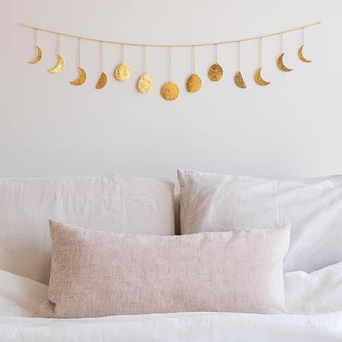 Gold Moon Phase Wall Hanging – Handmade Hammered Metal Garland for Bedroom, Living Room & Nursery – 36" Boho Celestial Moon Wall Decor with 13 Lunar Phases – Gift for Women & Kids
