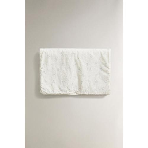FLORAL BABY WIPE HOLDER
