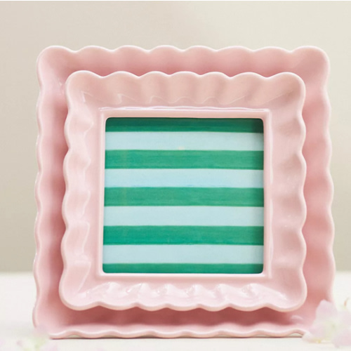 Philippa Scalloped Stoneware Picture Frame | AnthroHome