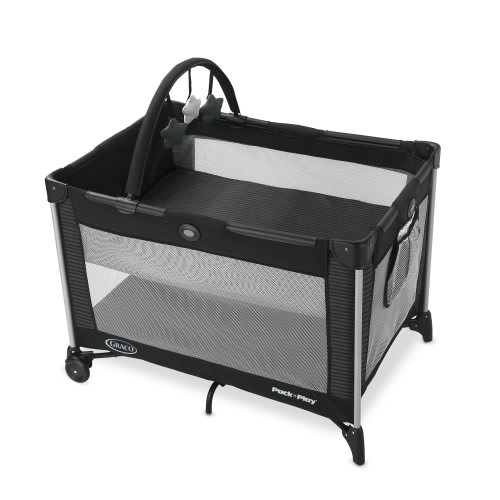 Graco Unisex Pack ‘n Play On the Go Playard with Full-Size Bassinet, Kaden, 21.21 lbs, Compact Fold, Easy Travel
