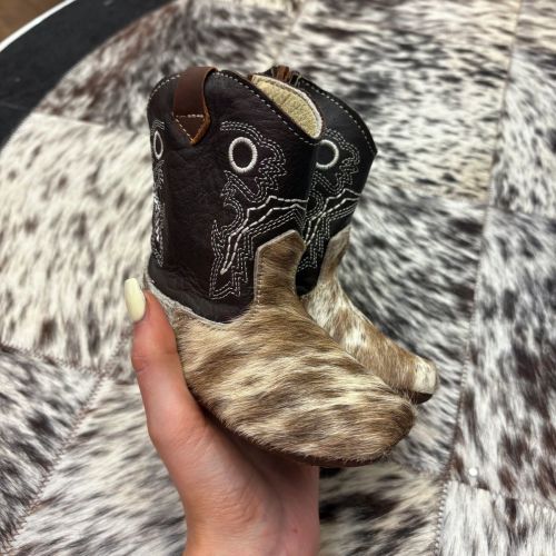 Brown cowhide boots (Size: 3 (9-12M))
