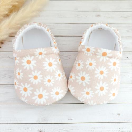 DAISY baby booties, slippers, crib shoes, soft sole, moccasins, baby shoes, vegan baby shoes