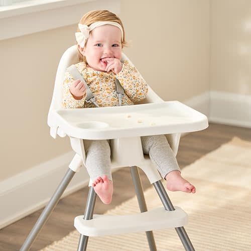 Regalo High Chair for Babies and Toddlers, Easy to Clean, Sturdy Award Winning Brand, Removable Oversized Tray with Cup Holder, Five Point Harness, White