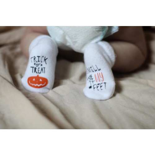 Halloween Socks, Baby Clothes, Trick or Treat Smell My Feet, Baby Shower Gift, Unisex Baby Shower Gift, Baby Socks, Baby Gift, Gift for Baby