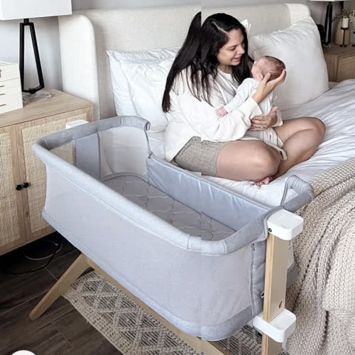 Bassinet &amp; Bedside Sleeper