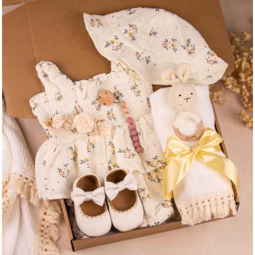 Baby Girl Gift Box Set Personalized Baby Gift Baby Gift Set Baby Shower Gift Box Baby Clothing Newborn Gift For Girl baby Girl Gift