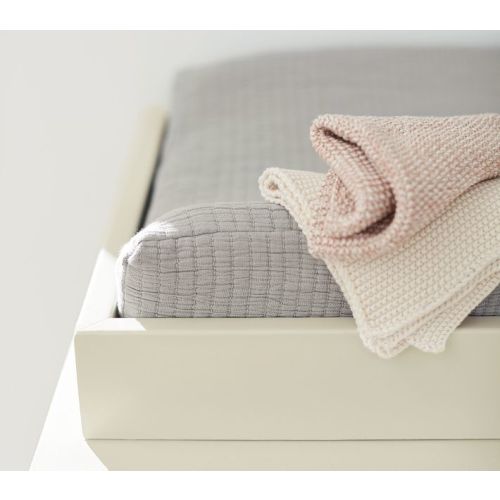 west elm x pbk Organic Matelasse Changing Pad Cover