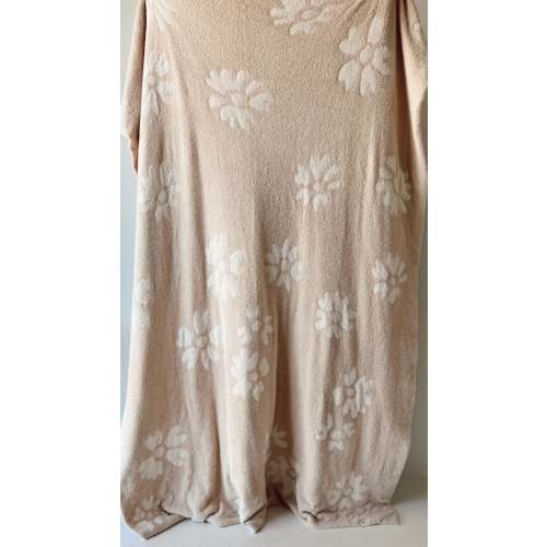 Plush Blanket | Lazy Daisy