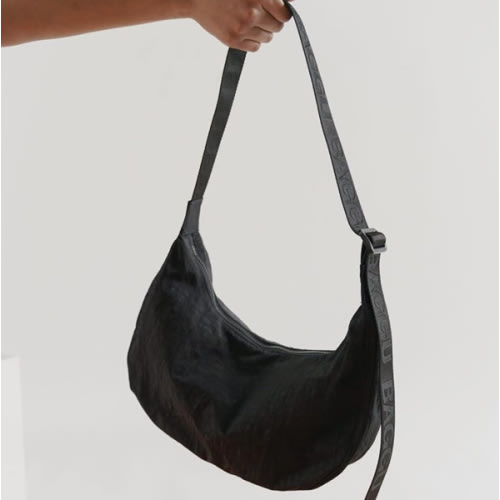 BAGGU Medium Nylon Crescent Bag