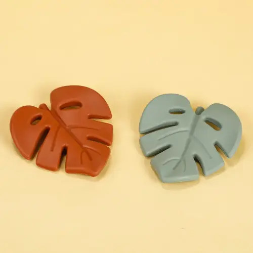2pcs Cute Creative Silicone Teethers, BPA Free, Textured Teether, Dishwasher Safe, Leaf Teether, Great Christmas Halloween Thanksgiving Day Gift, New